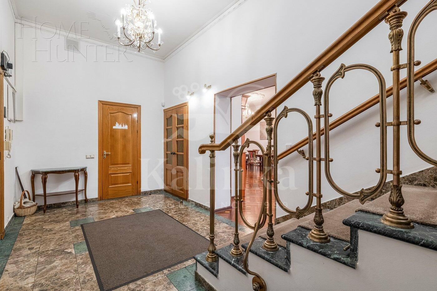 2-УРОВНЕВАЯ КВАРТИРА С ОТДЕЛКОЙ 293 М² НА 6 ЭТАЖЕ
