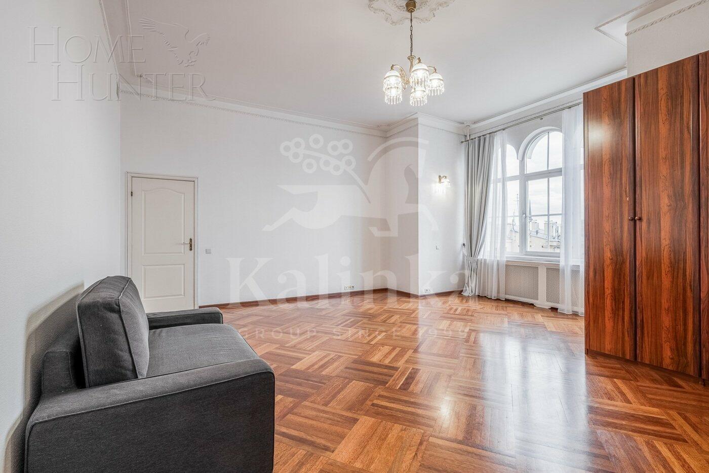 2-УРОВНЕВАЯ КВАРТИРА С ОТДЕЛКОЙ 293 М² НА 6 ЭТАЖЕ