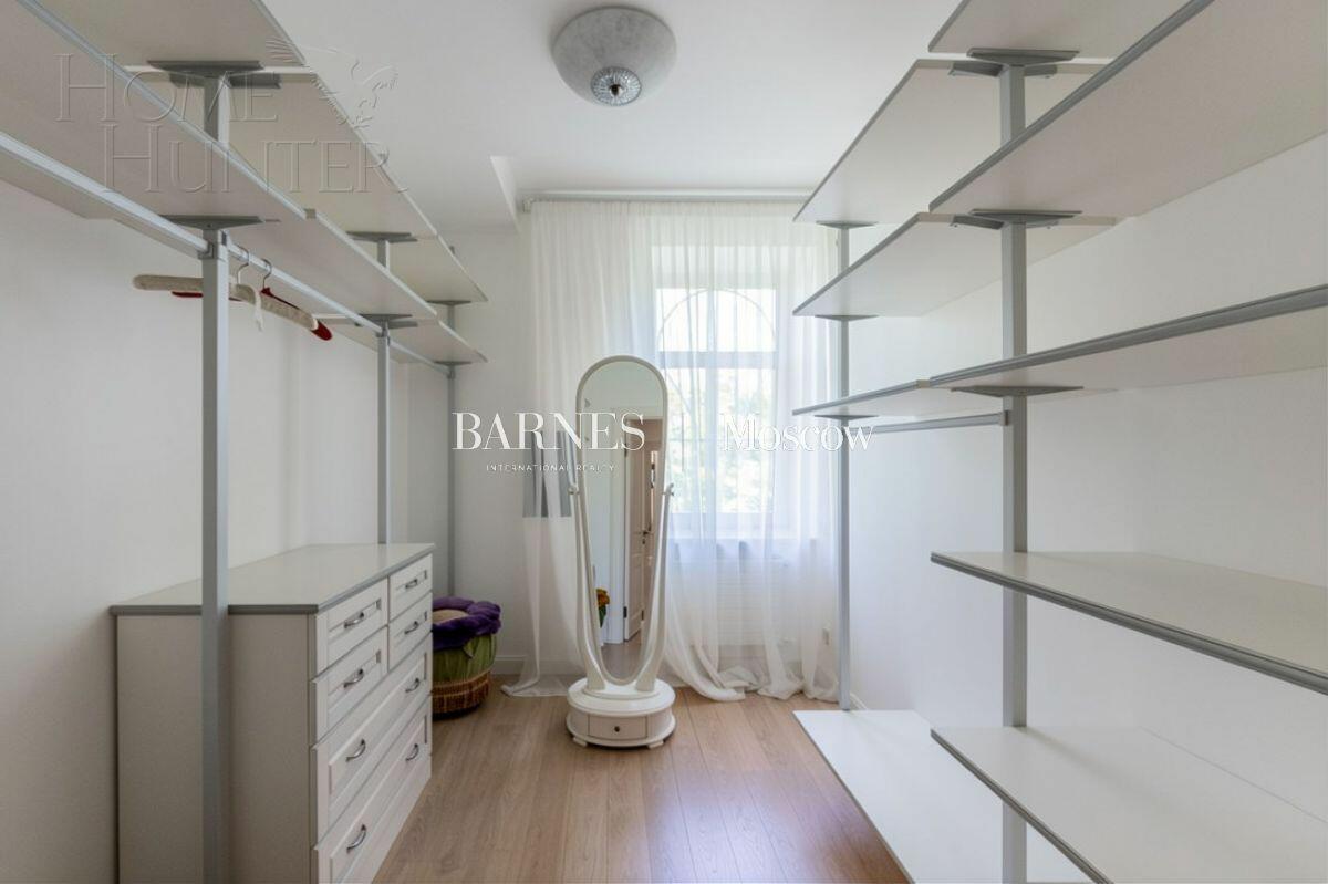 2-этажный коттедж 540 м² с отделкой