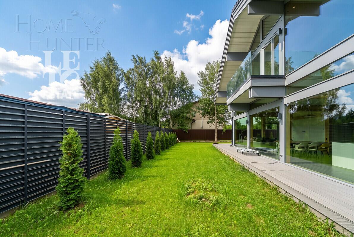2-этажный коттедж 240 м² с отделкой