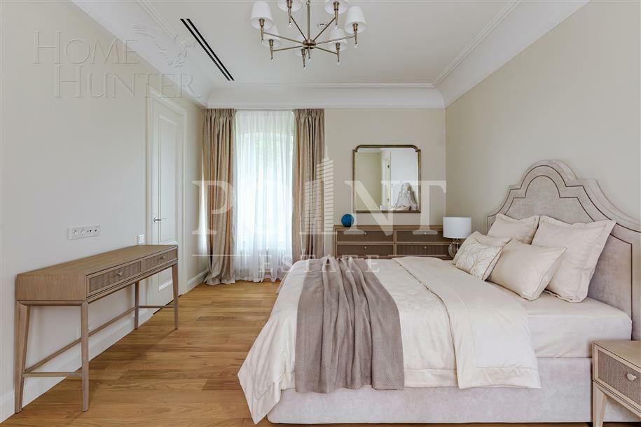 2-этажный коттедж 1 300 м² с отделкой
