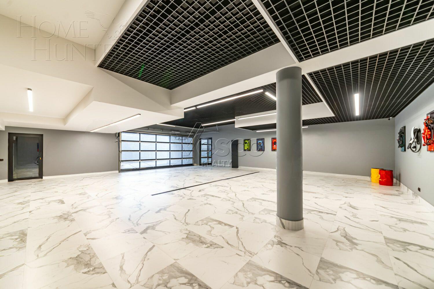 2-этажный коттедж 1 250 м² с отделкой