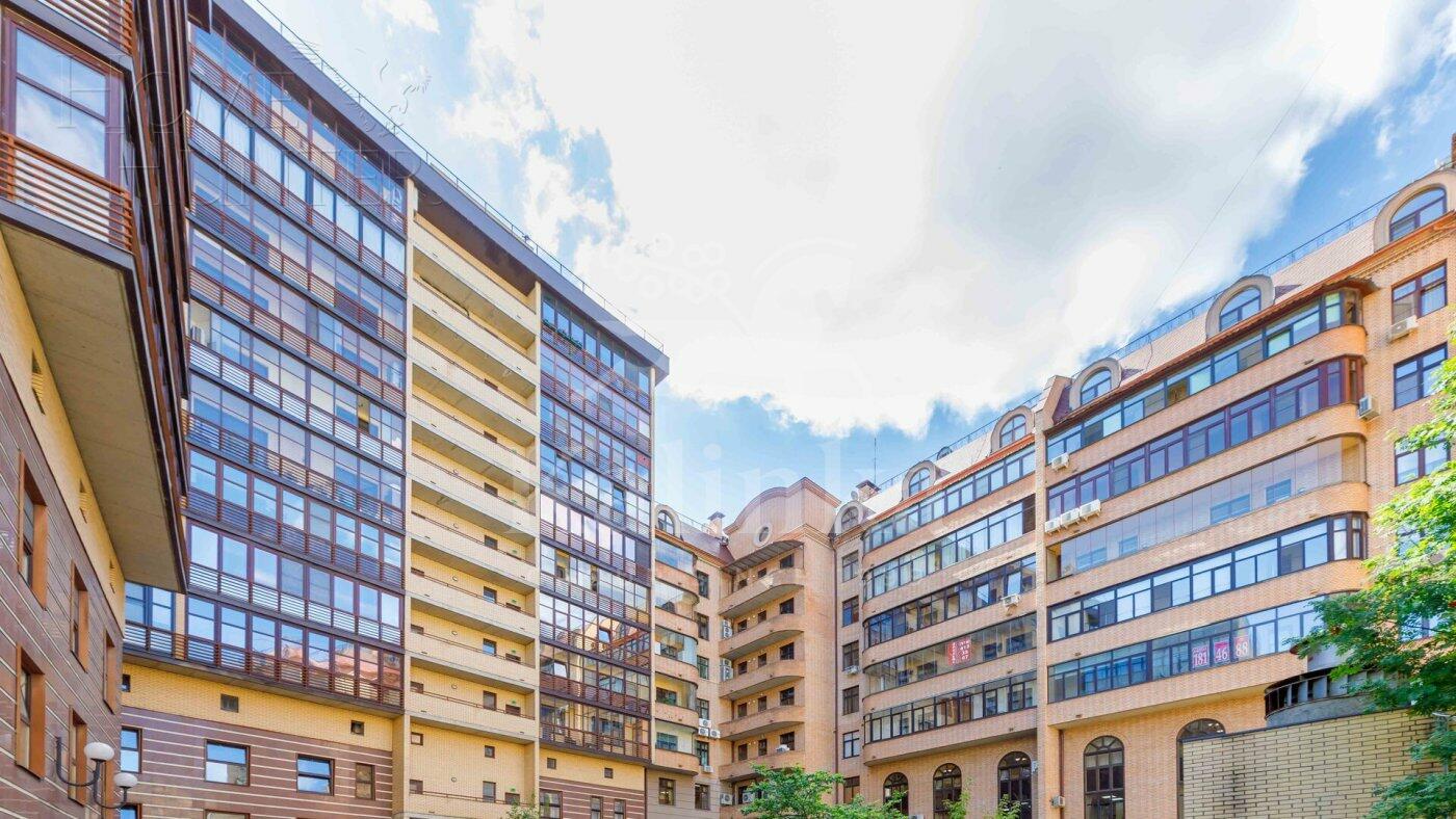 4-КОМН. КВАРТИРА С ОТДЕЛКОЙ 138 М² НА 4 ЭТАЖЕ