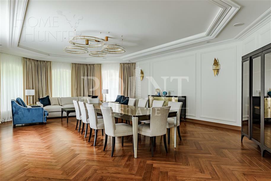 2-этажный коттедж 1 300 м² с отделкой