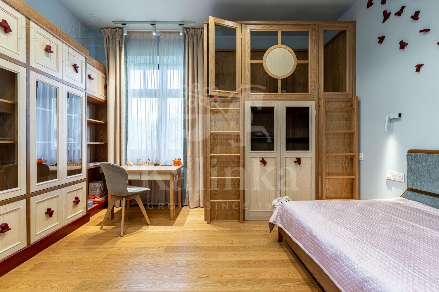 2-этажный коттедж 525 м² с отделкой