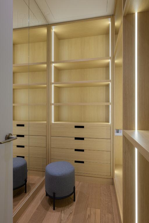 2-этажный коттедж 800 м² с отделкой