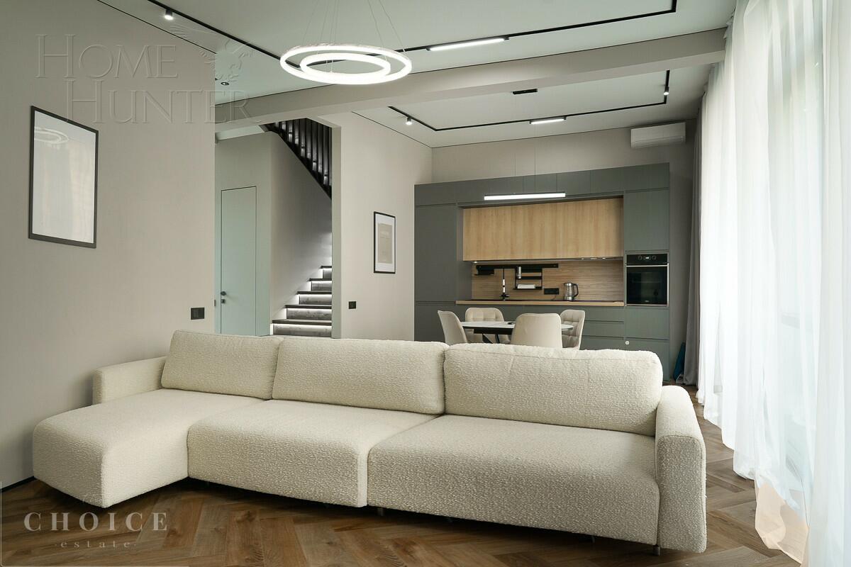 3-этажный таунхаус 168.6 м² с отделкой