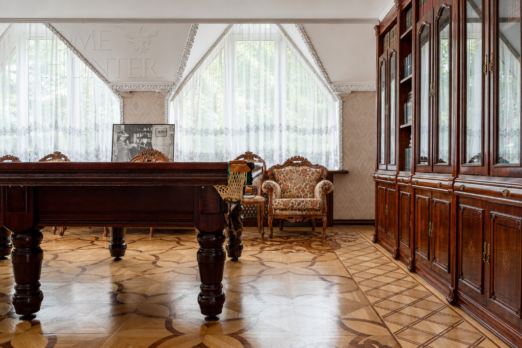 4-этажный коттедж 880 м² с отделкой