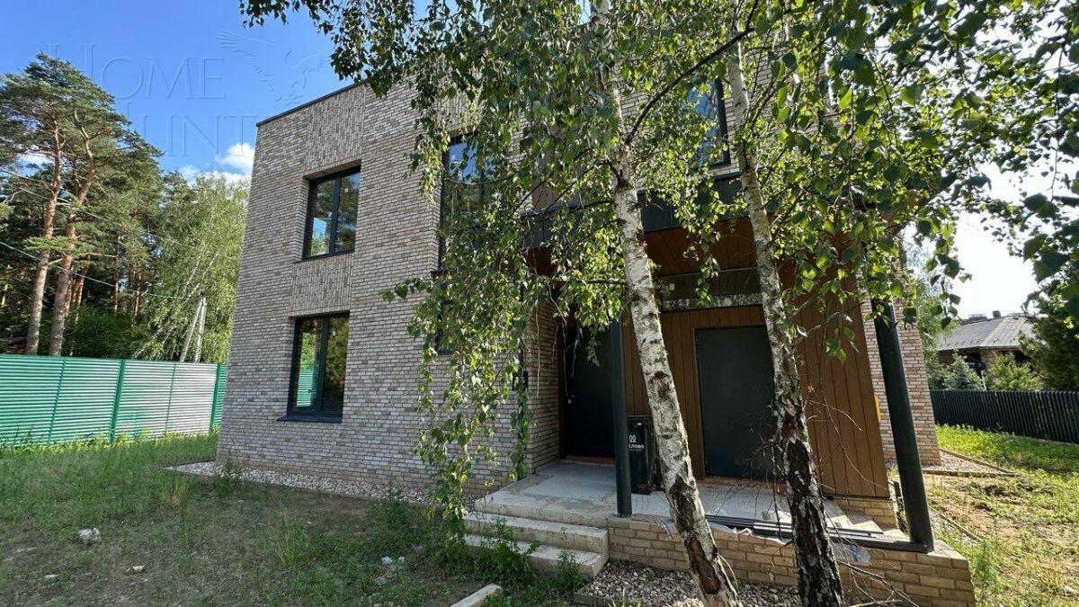 2-этажный коттедж 268 м² без отделки