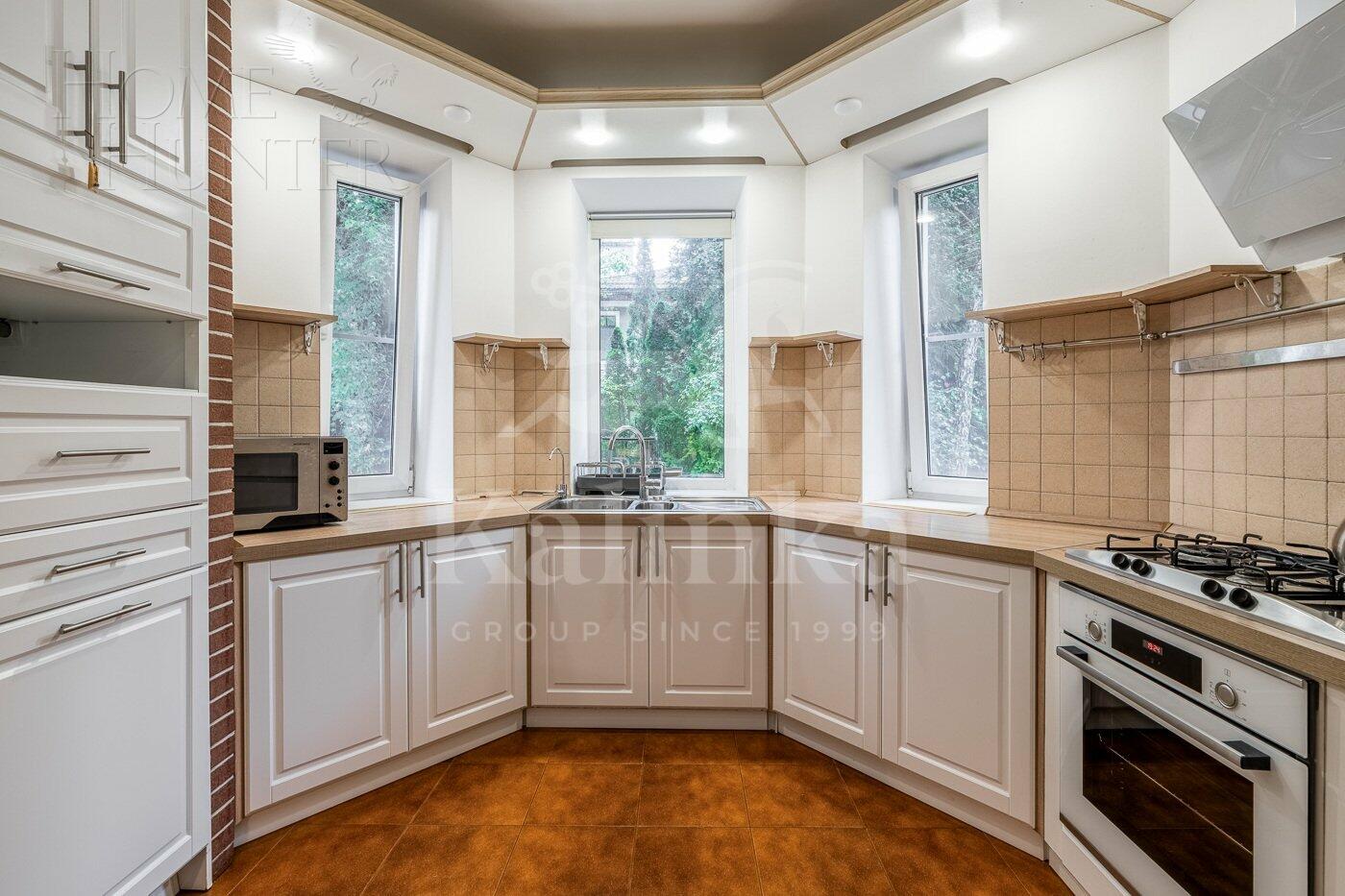 2-этажный коттедж 321 м² с отделкой