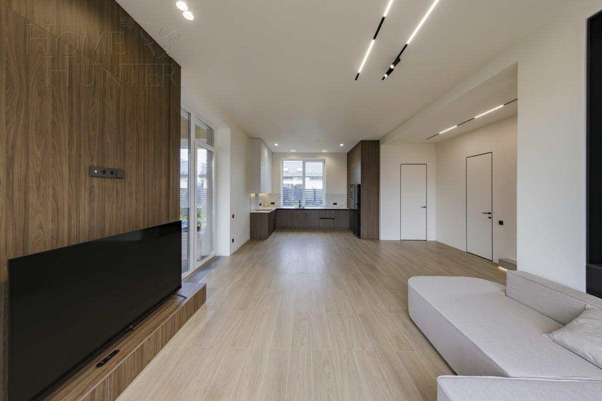 2-этажный коттедж 200 м² с отделкой