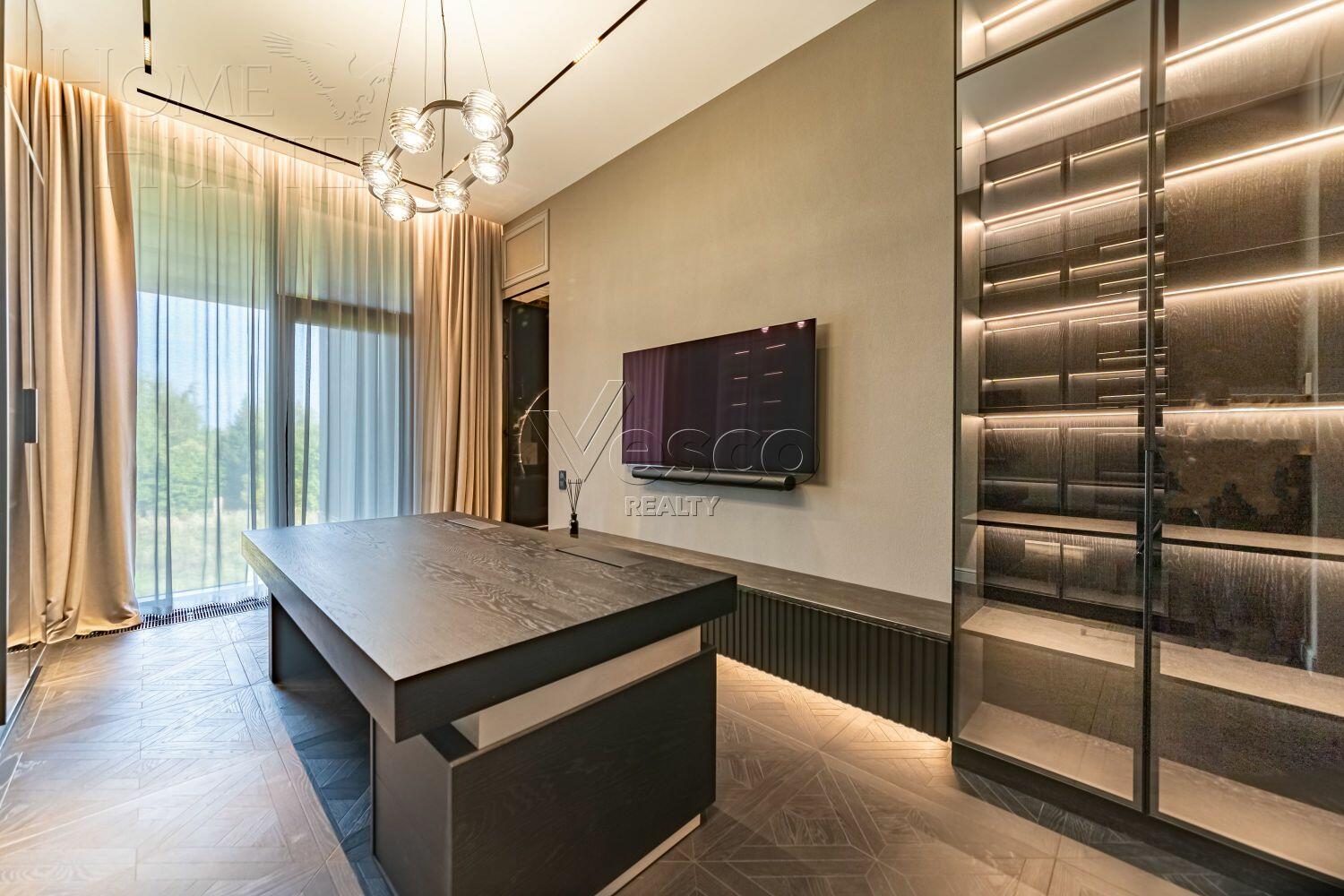 2-этажный коттедж 1 250 м² с отделкой