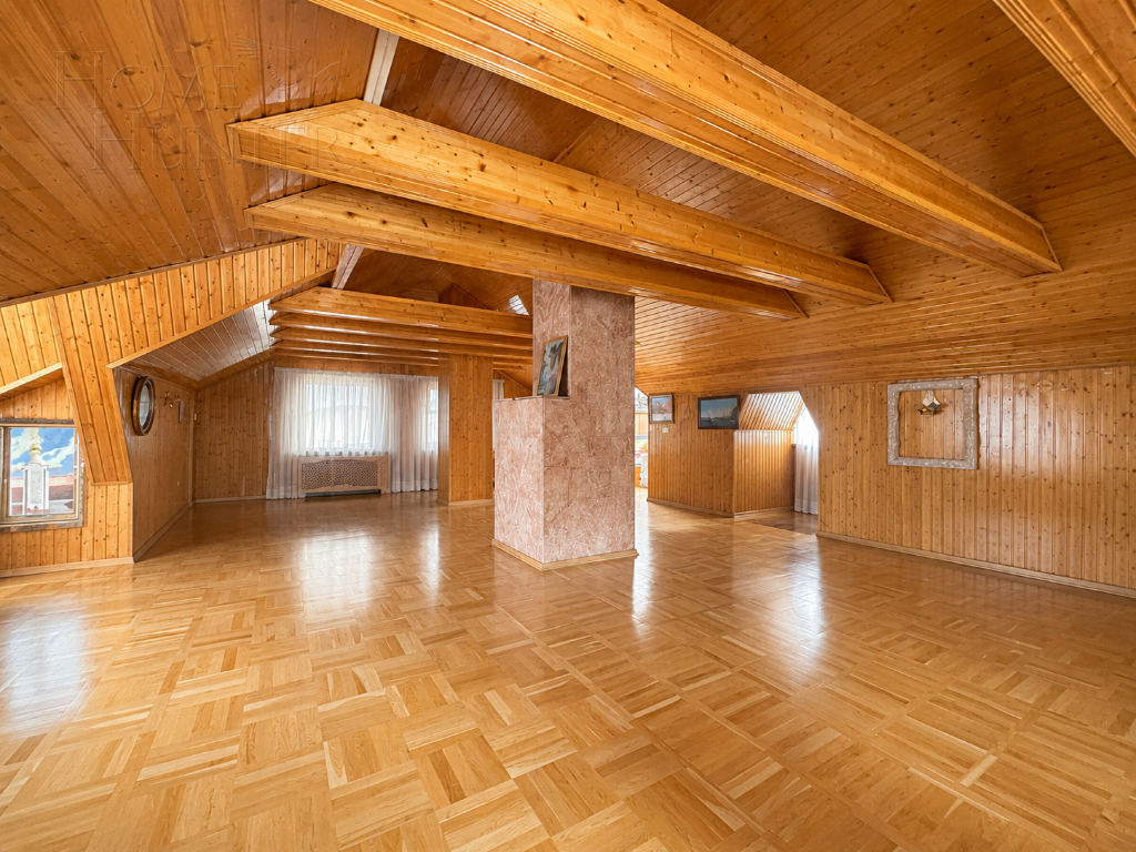 4-этажный коттедж 880 м² с отделкой