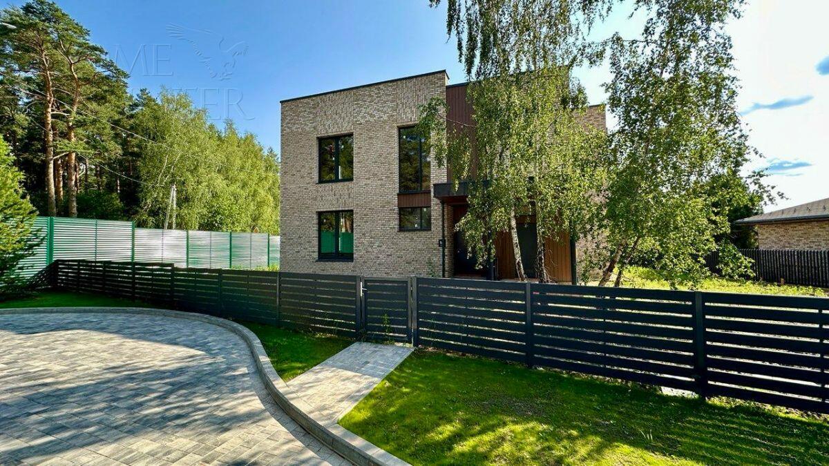 2-этажный коттедж 268 м² без отделки