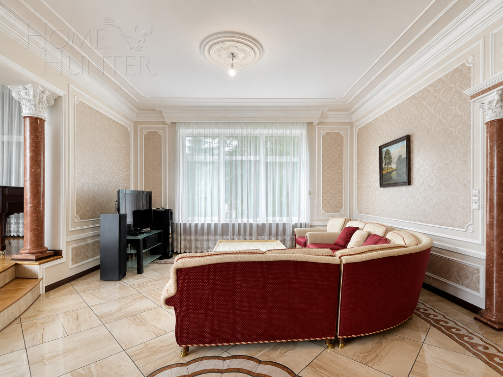 4-этажный коттедж 880 м² с отделкой