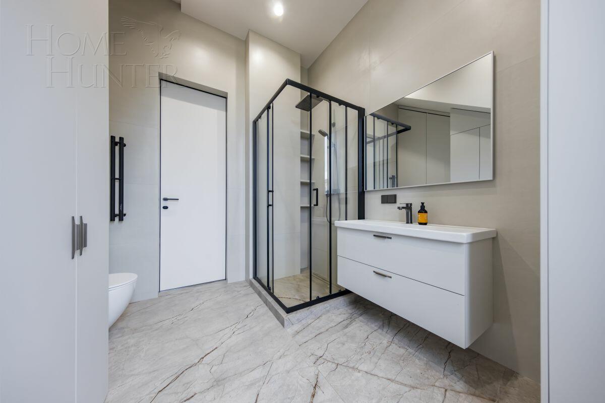 2-этажный коттедж 200 м² с отделкой