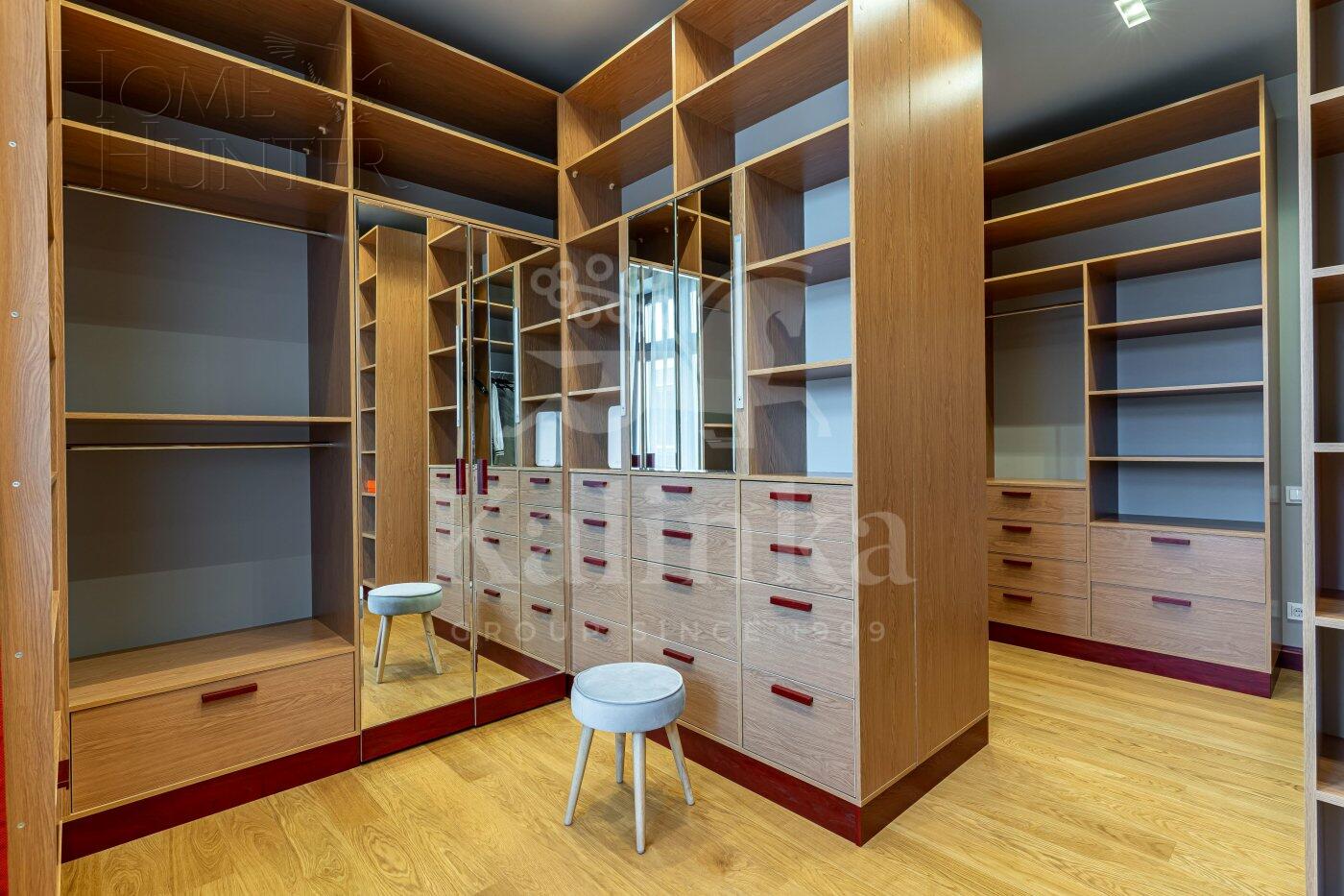 2-этажный коттедж 525 м² с отделкой