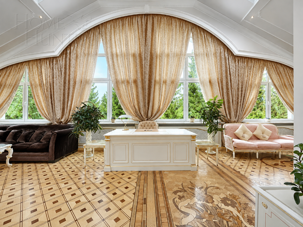 4-этажный коттедж 880 м² с отделкой