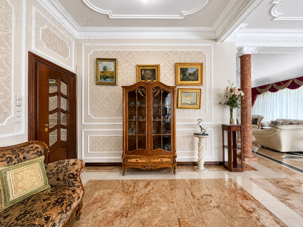 4-этажный коттедж 880 м² с отделкой