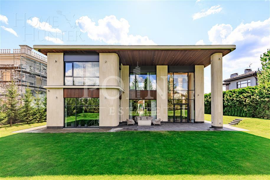 2-этажный коттедж 1 050 м² с отделкой