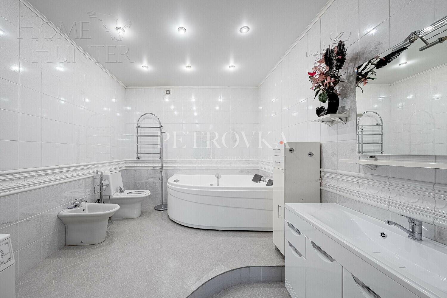 3-КОМН. КВАРТИРА С ОТДЕЛКОЙ 127 М² НА 2 ЭТАЖЕ