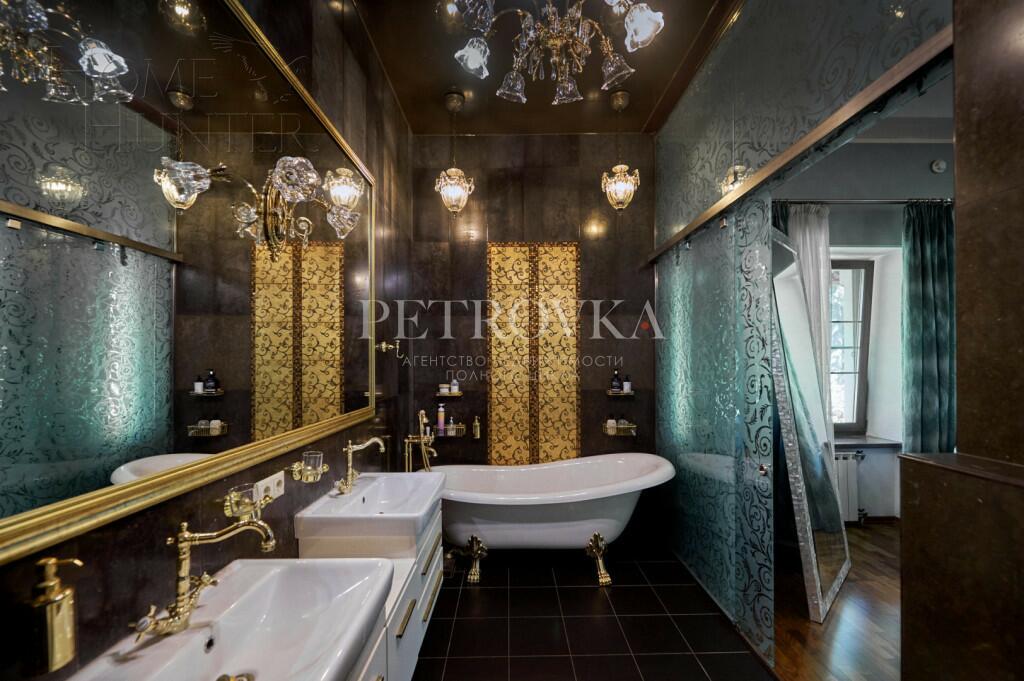 2-этажный коттедж 580.8 м² с отделкой