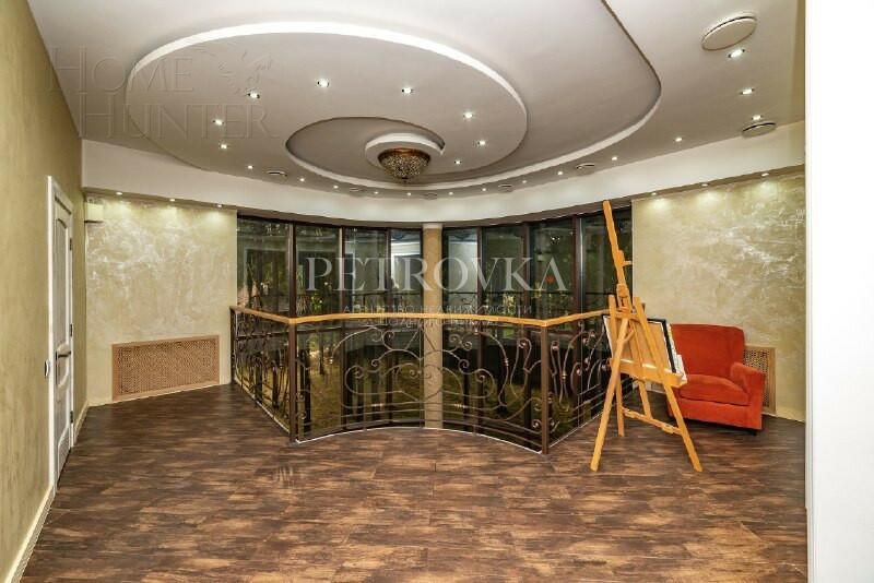 2-этажный коттедж 600 м² с отделкой
