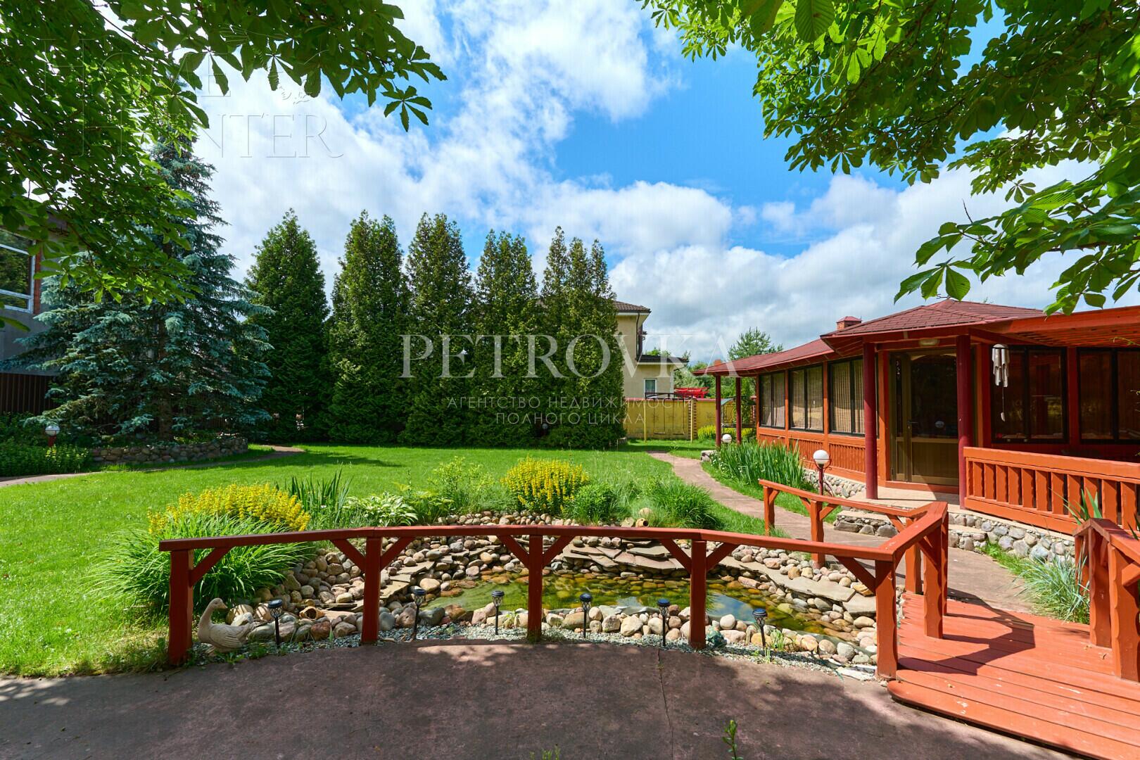 2-этажный коттедж 444.4 м² с отделкой