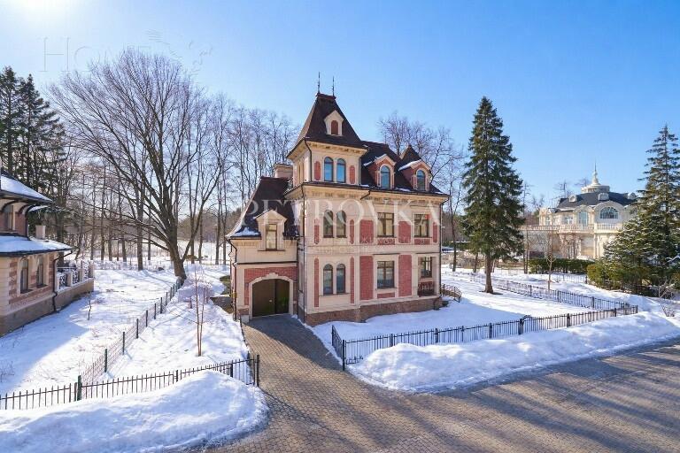 2-этажный коттедж 391 м² без отделки