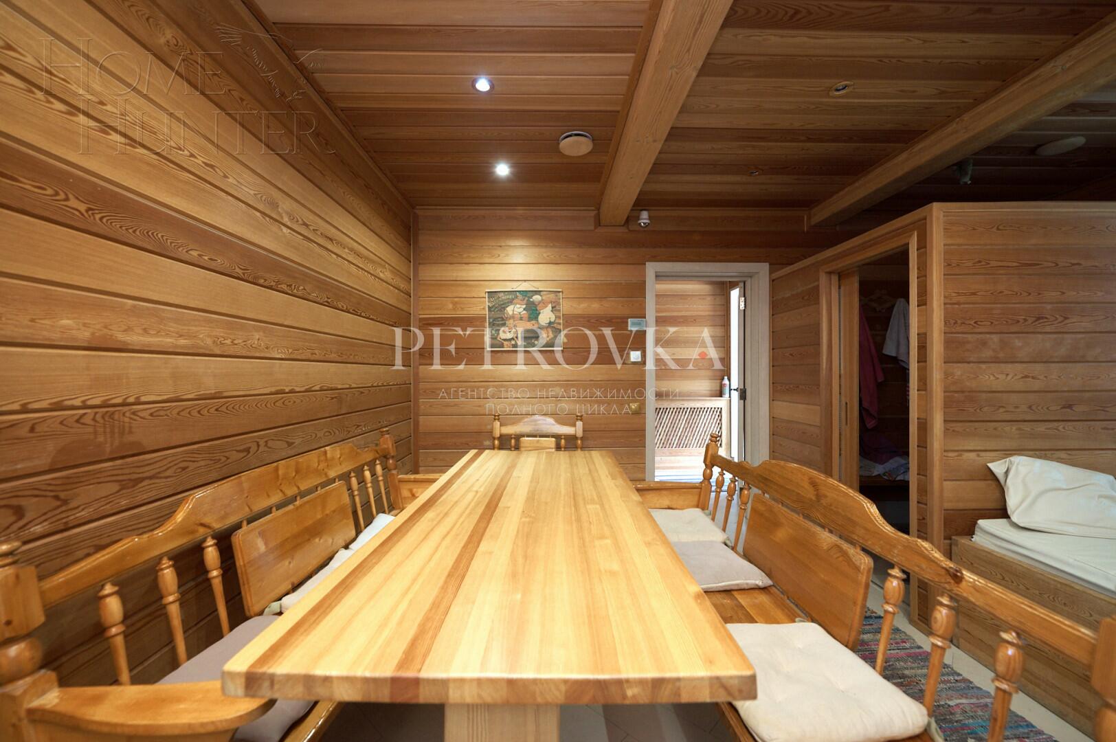 2-этажный коттедж 240 м² с отделкой