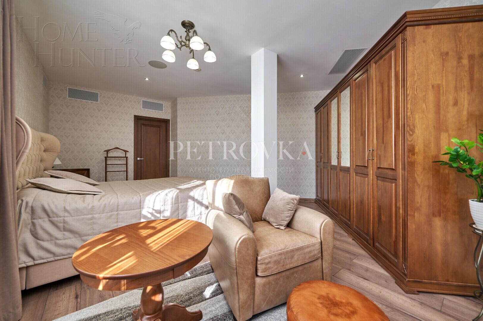 3-этажный коттедж 955 м² с отделкой