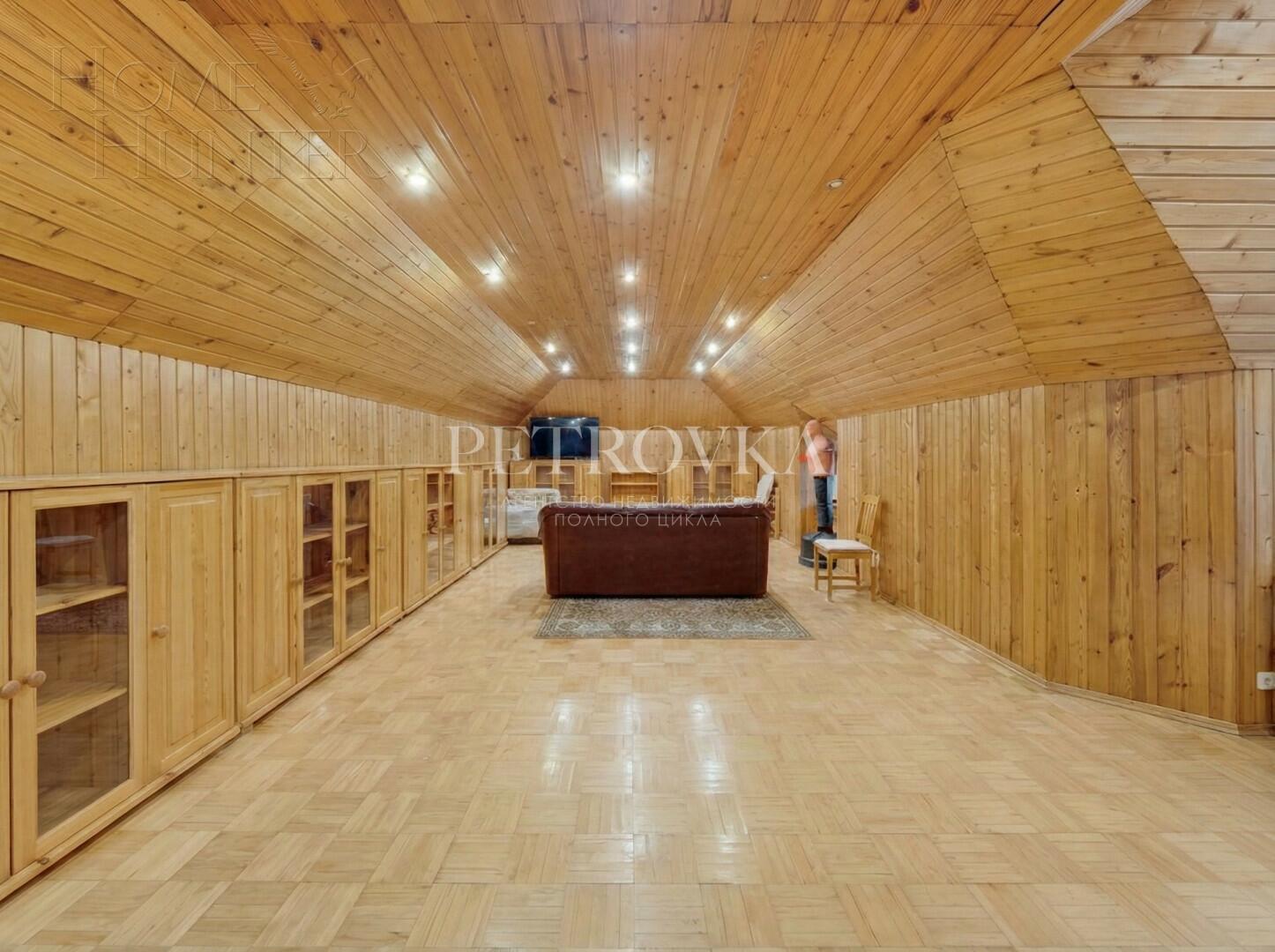 3-этажный коттедж 527 м² с отделкой
