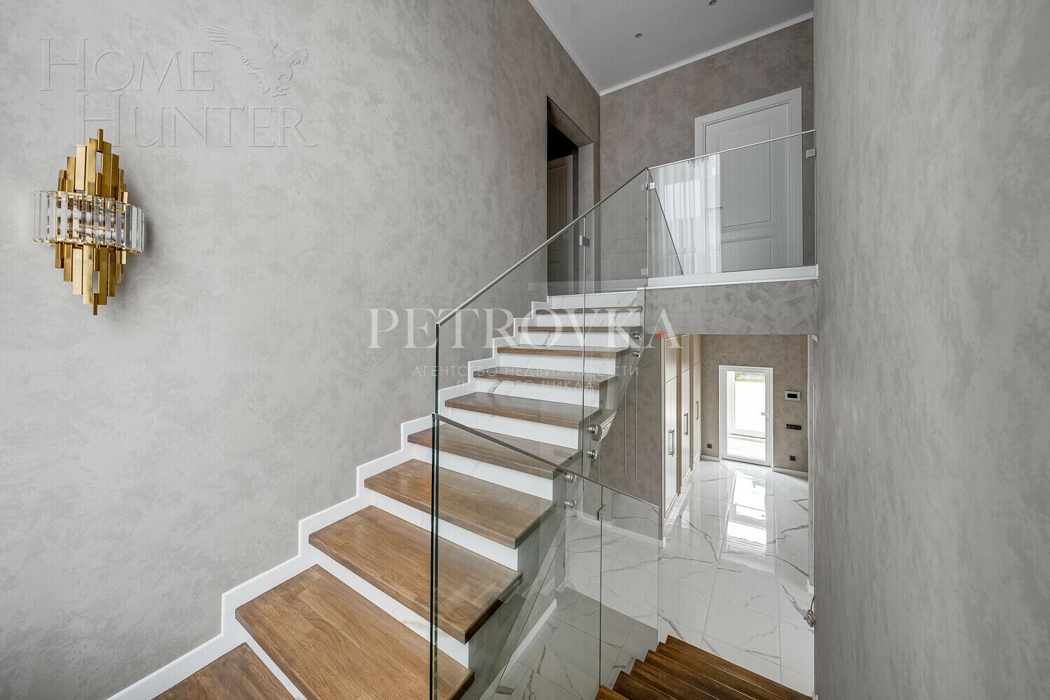 2-этажный коттедж 193.9 м² с отделкой