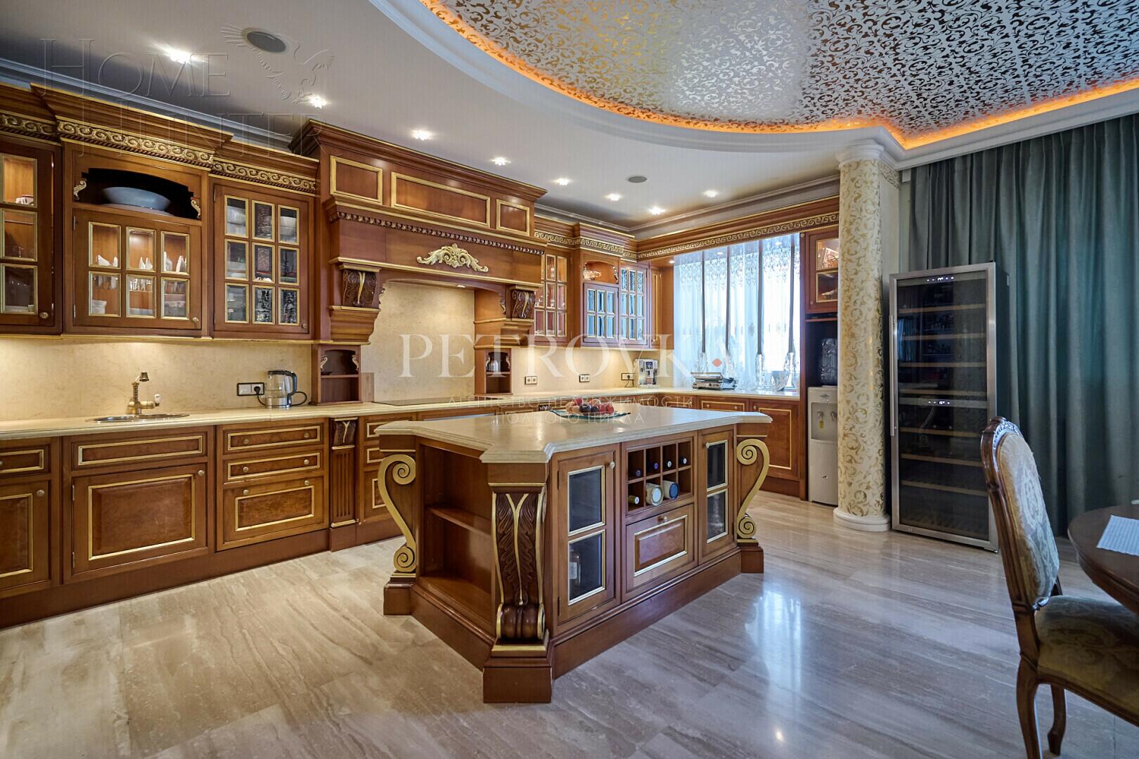 5-КОМН. КВАРТИРА С ОТДЕЛКОЙ 275 М² НА 6 ЭТАЖЕ