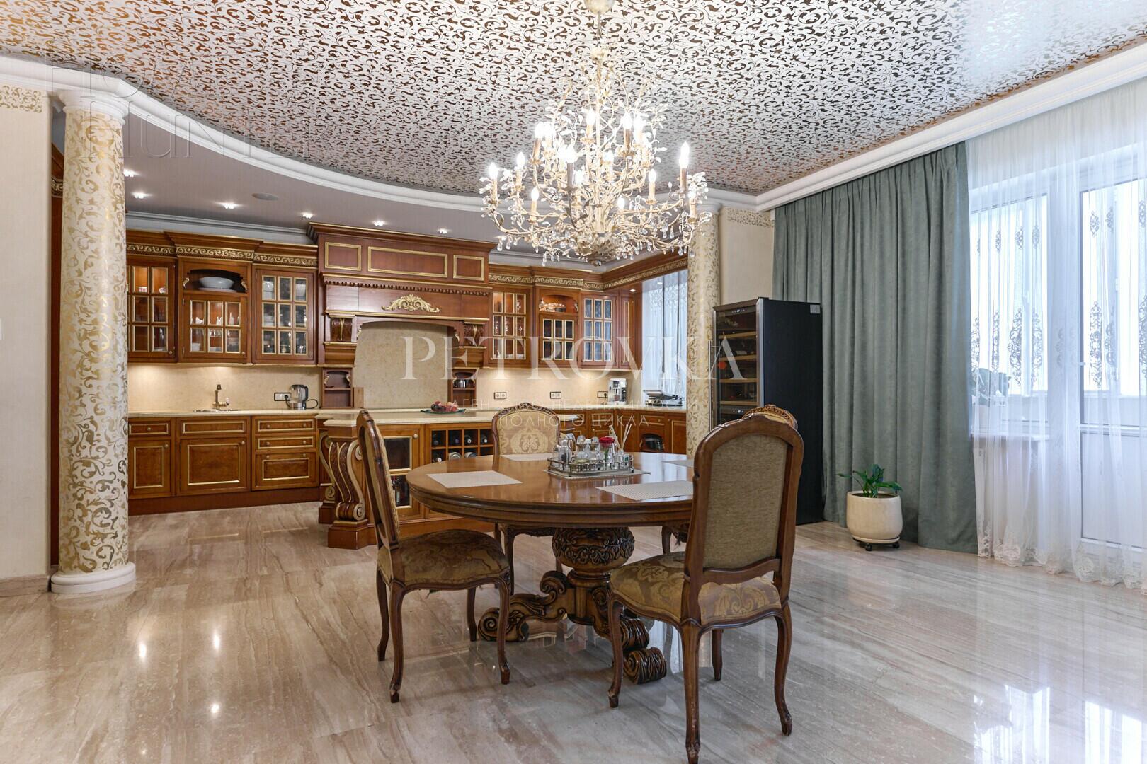 5-КОМН. КВАРТИРА С ОТДЕЛКОЙ 275 М² НА 6 ЭТАЖЕ
