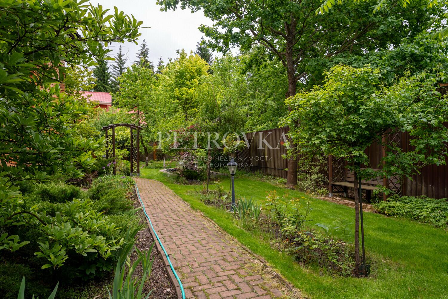 2-этажный коттедж 317 м² с отделкой