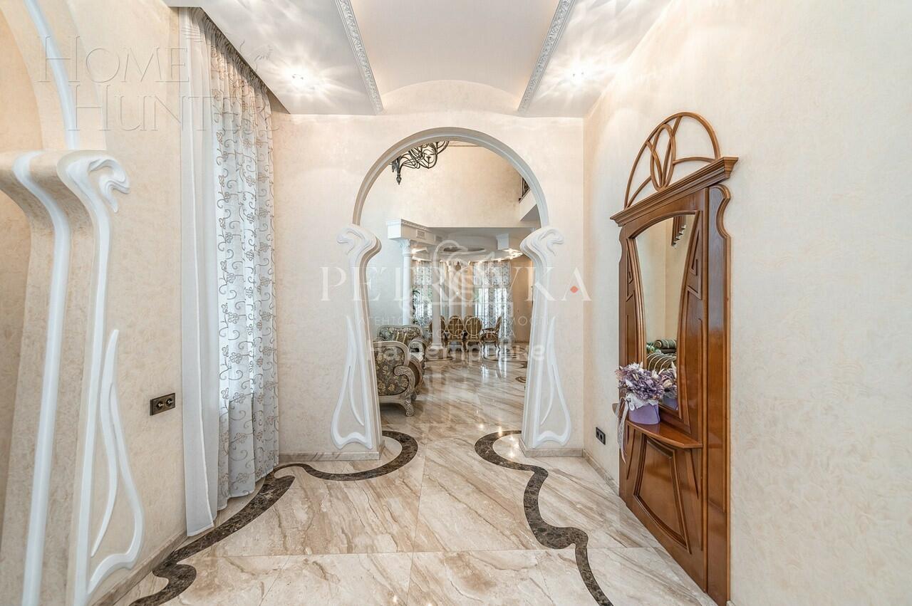 2-этажный коттедж 630 м² с отделкой