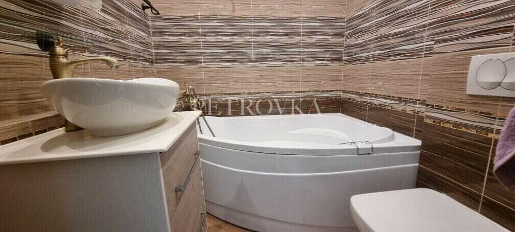3-КОМН. КВАРТИРА С ОТДЕЛКОЙ 64.2 М² НА 17 ЭТАЖЕ