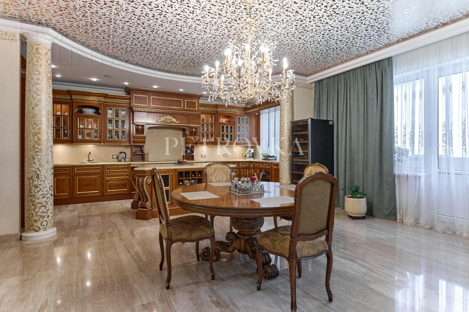 5-КОМН. КВАРТИРА С ОТДЕЛКОЙ 275 М² НА 6 ЭТАЖЕ