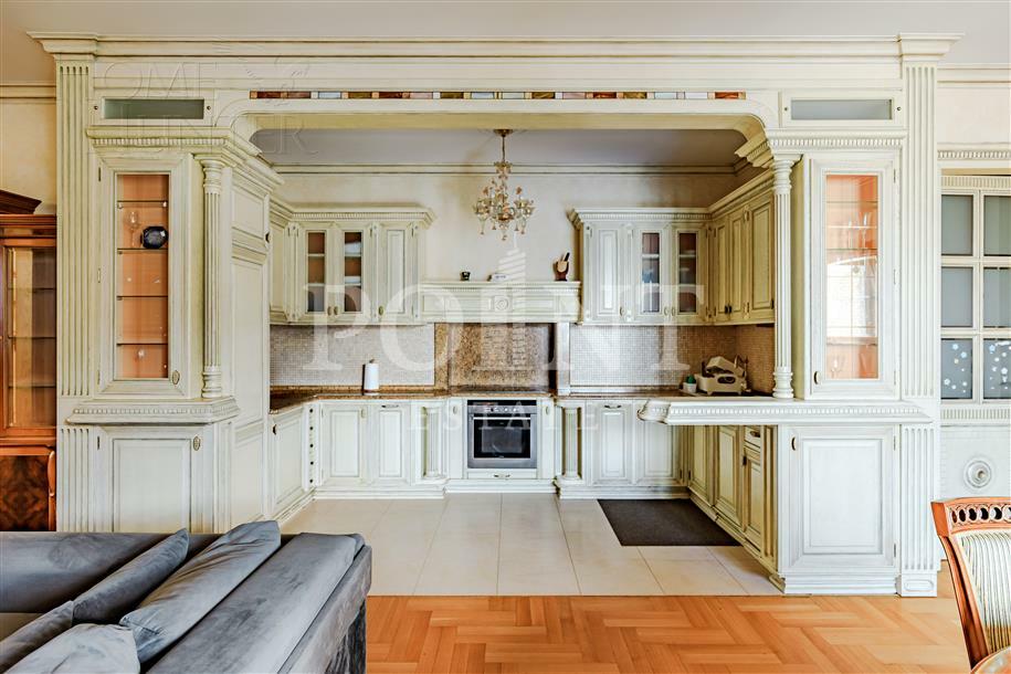 4-КОМН. КВАРТИРА С ОТДЕЛКОЙ 165 М² НА 14 ЭТАЖЕ