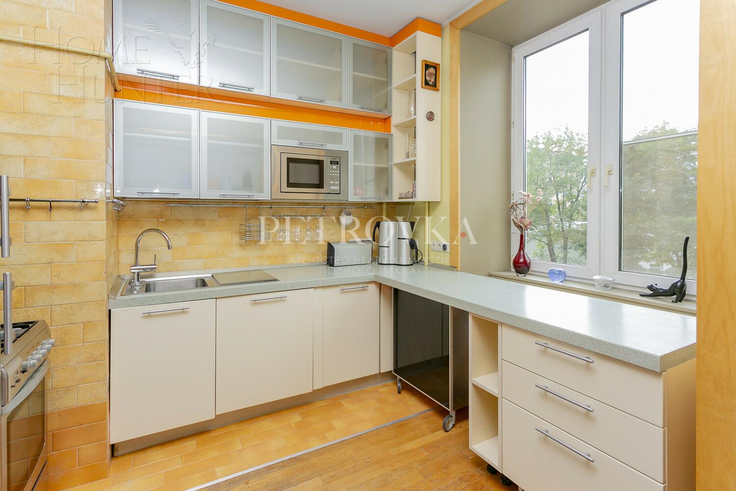 3-КОМН. КВАРТИРА С ОТДЕЛКОЙ 83 М² НА 3 ЭТАЖЕ