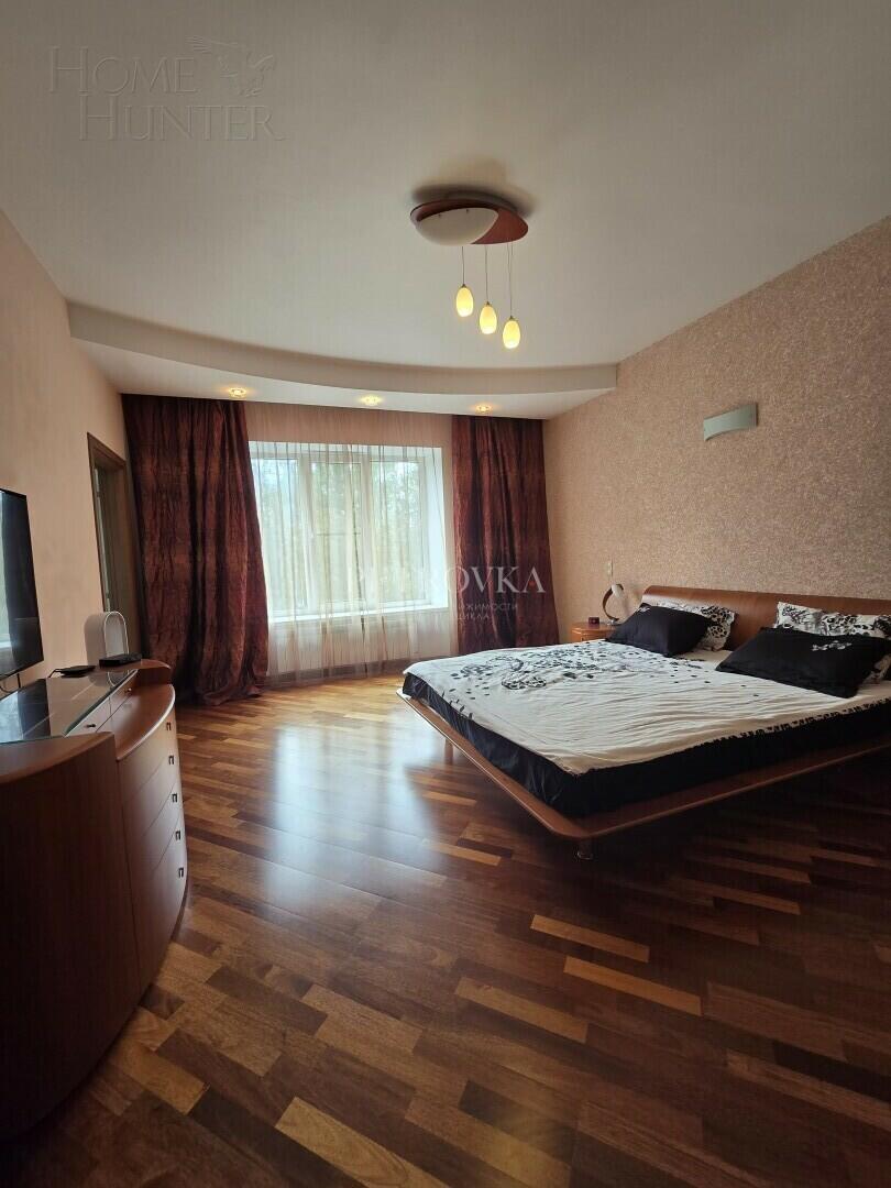 3-этажный коттедж 1 000 м² с отделкой