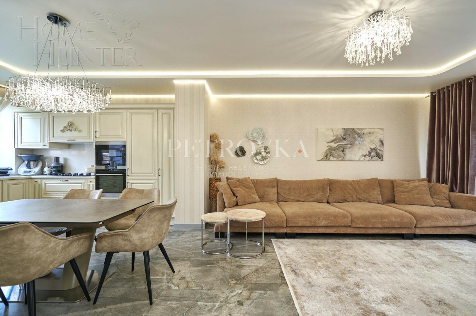 2-этажный коттедж 240 м² с отделкой