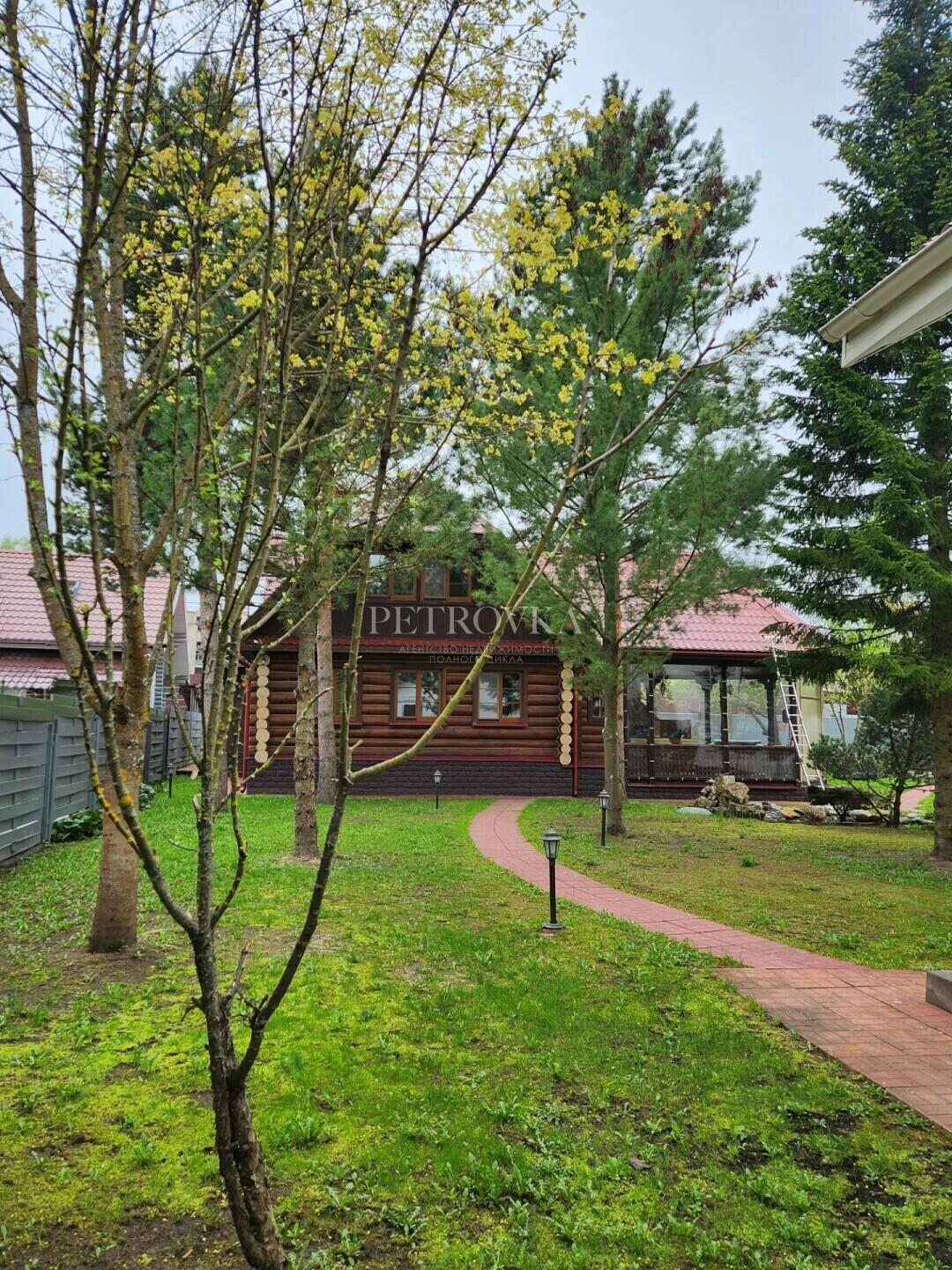 2-этажный коттедж 200 м² с отделкой