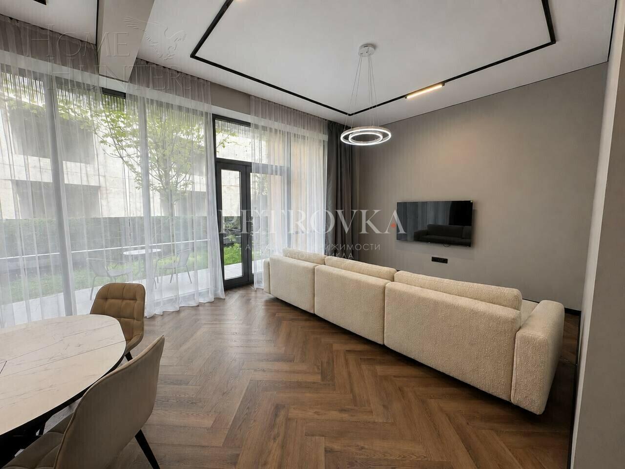 3-этажный таунхаус 168.6 м² с отделкой