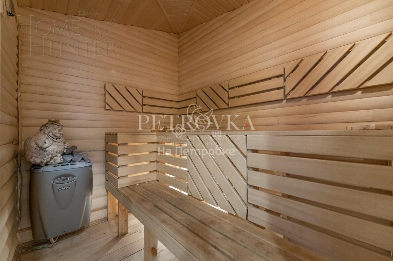 3-этажный коттедж 600 м² с отделкой