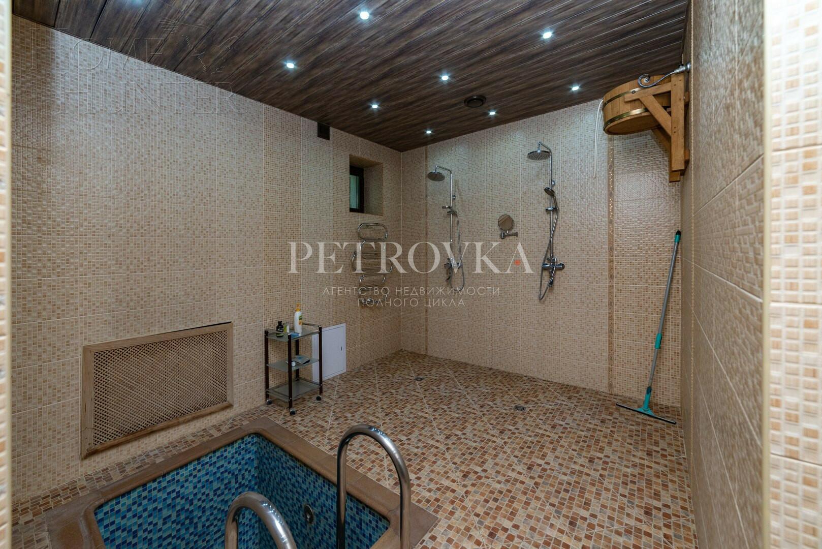 2-этажный коттедж 600 м² с отделкой