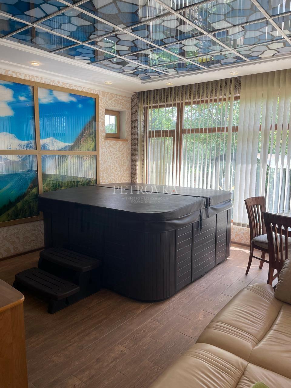 2-этажный коттедж 330 м² с отделкой