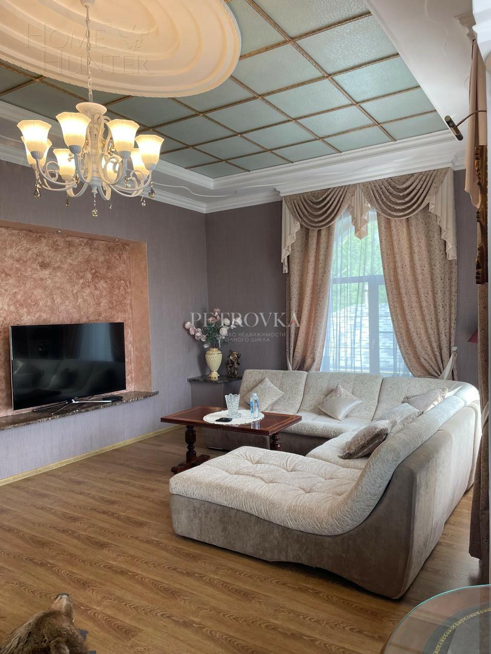 2-этажный коттедж 330 м² с отделкой