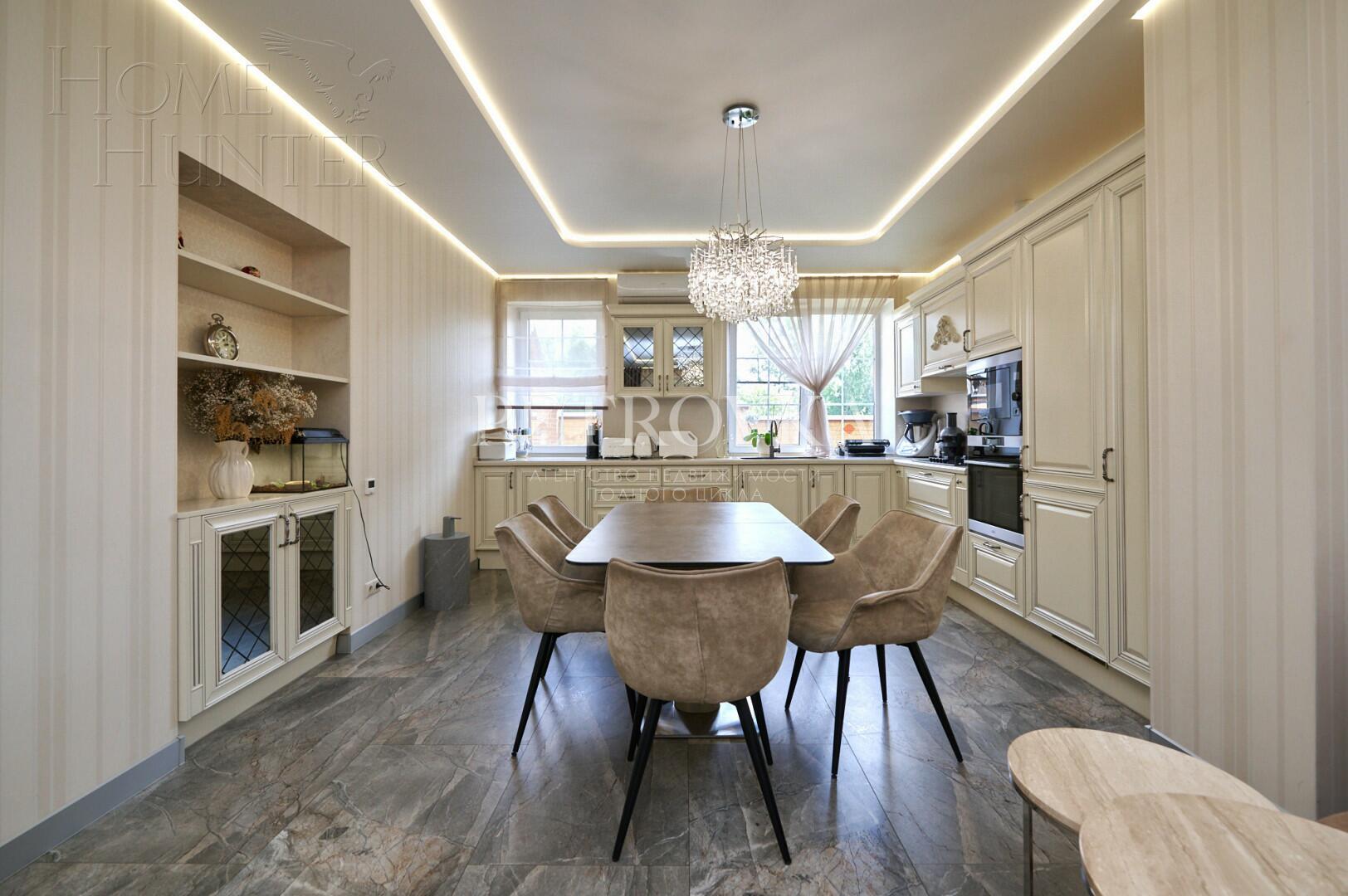 2-этажный коттедж 240 м² с отделкой